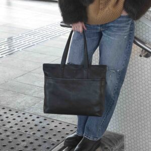 MARKBERG Molina Shopper/computertaske i soft vintage læder. Vælg ml. Cognac, Sort el. Brown..